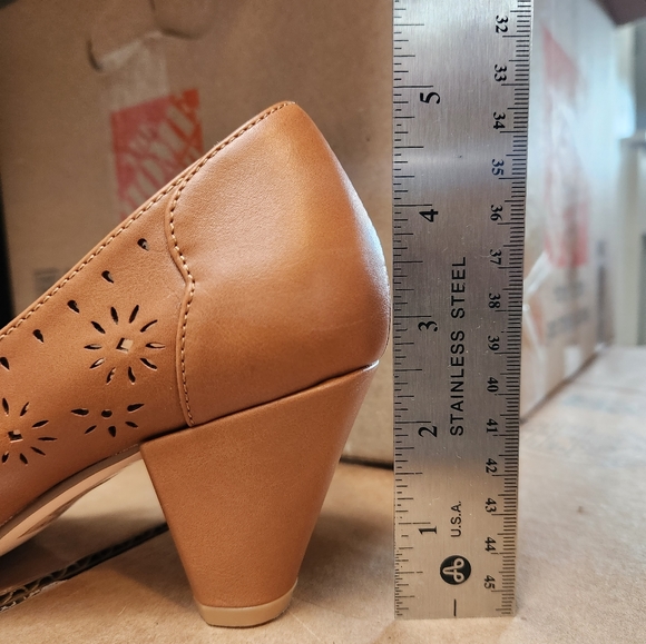 Light Brown Mary Jane Heels - Picture 4 of 4